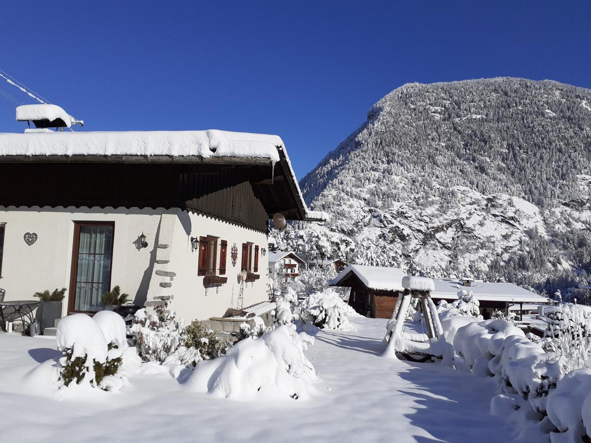 Ferienhaus Oetztal-Lodge Заутенс Экстерьер фото