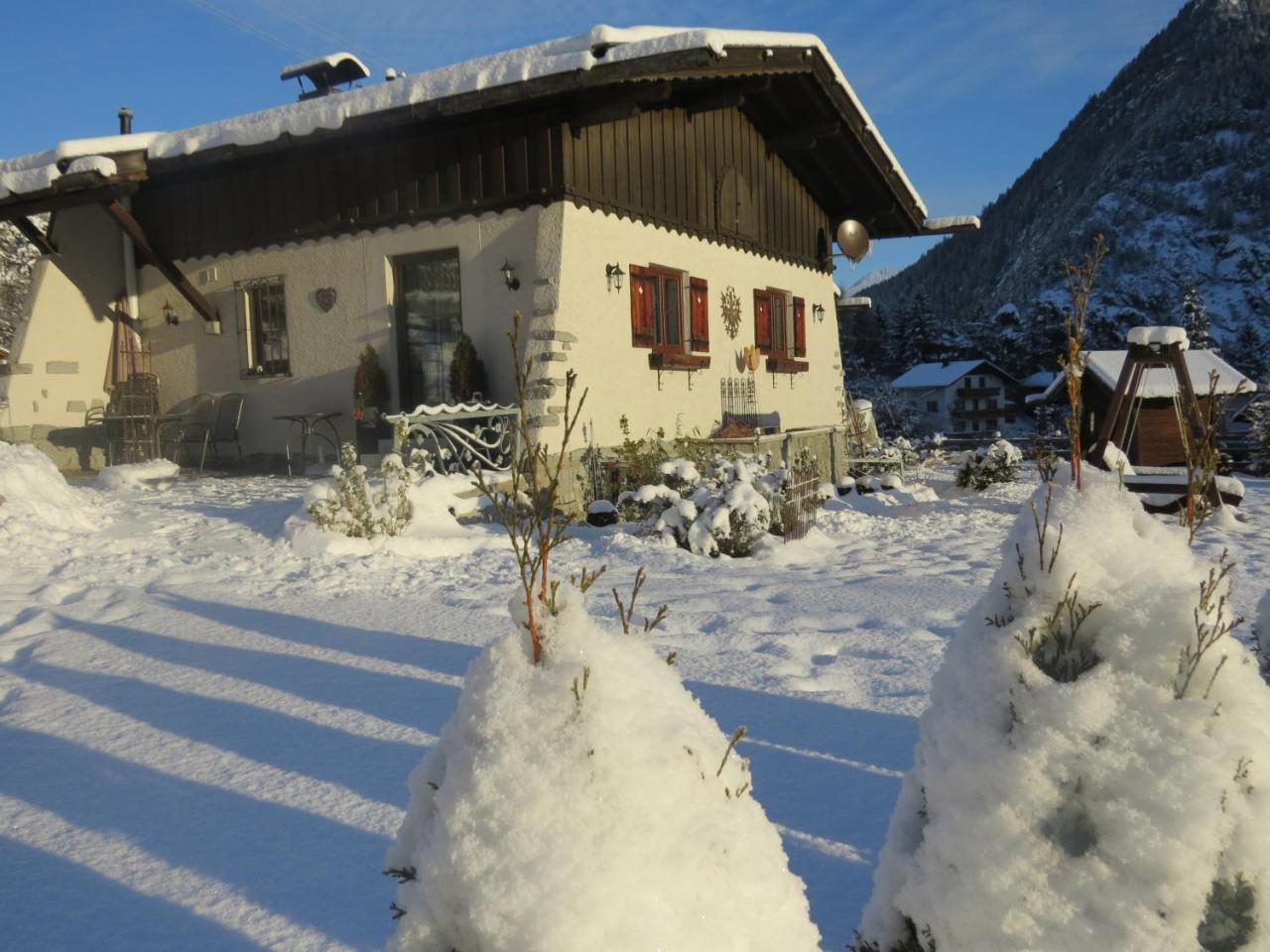Ferienhaus Oetztal-Lodge Заутенс Экстерьер фото